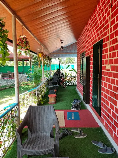 Tia Holidays, Karjat